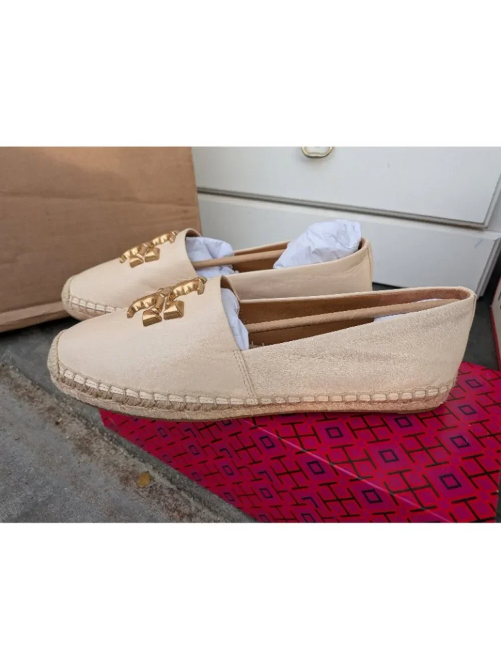 Tory Burch Eleanor Leather Medallion Espadrilles size 9.5 - Picture 3 of 5